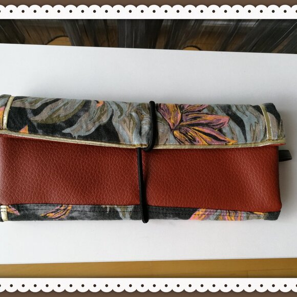 Handmade Handbags - PURSE HANDMADE SOFT BROWN FAUX LEATHER LEAVES PRINT COTTON GOLD TONE RIBBON
